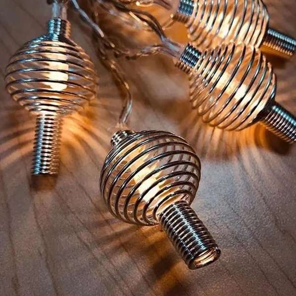 16 LED Metal Spring String Light
